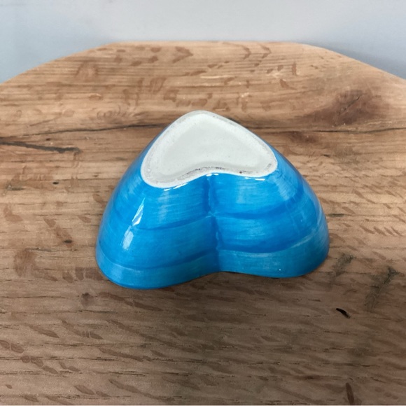 🔵 Cute Heart Shaped Dish - Trinket Bowl - Ceramic Crafted - Excellent - Picture 7 of 11